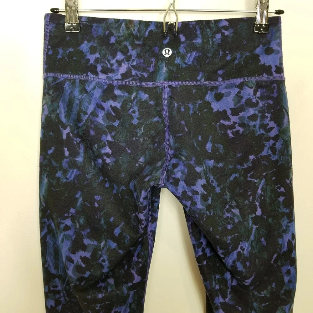 Lululemon Wunder Under Crop Leggings Floral Sport Backdrop Iris Flower Women 6‎
